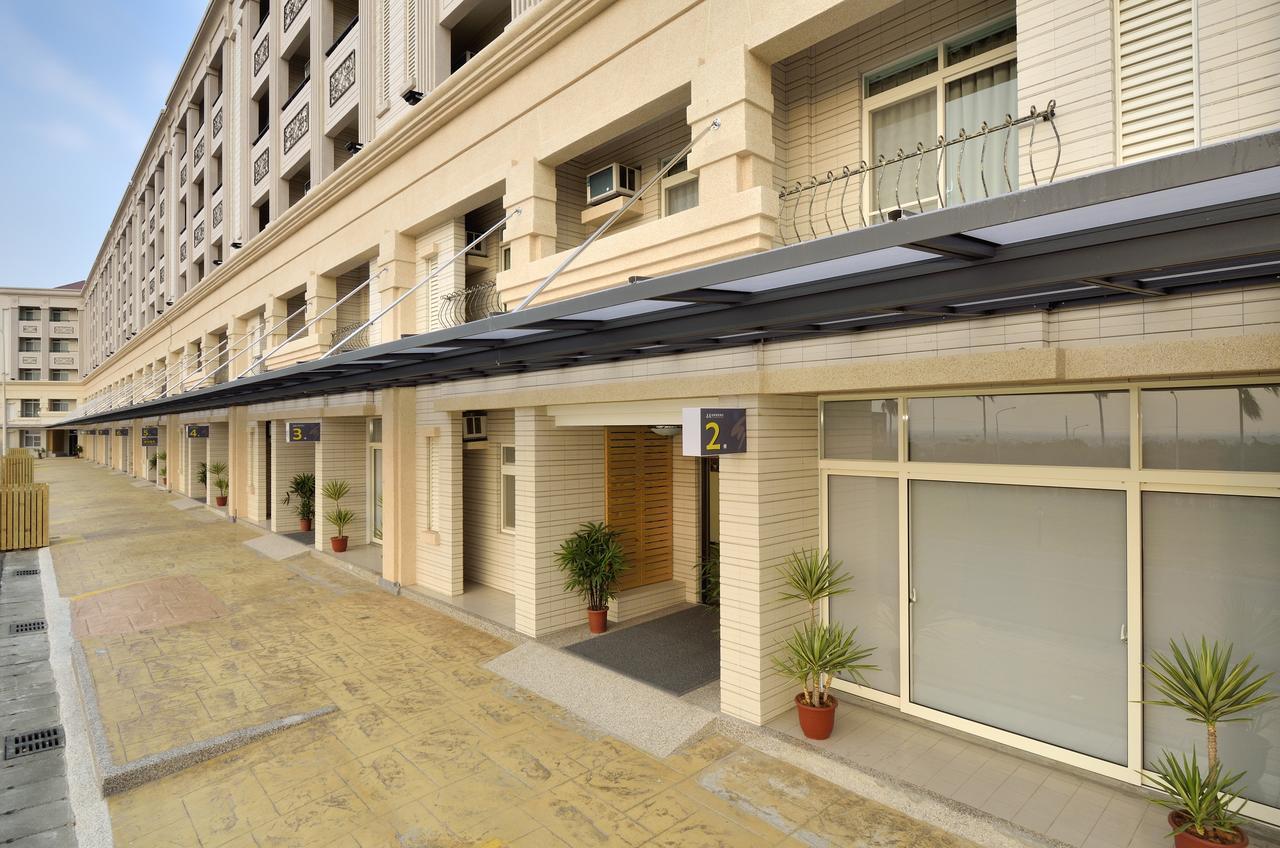 Hoya Resort Hotel Chiayi Екстериор снимка